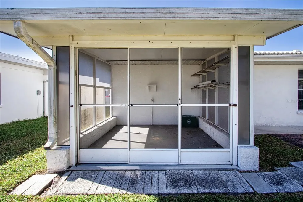 3807 Joyce Drive Bradenton FL 34208