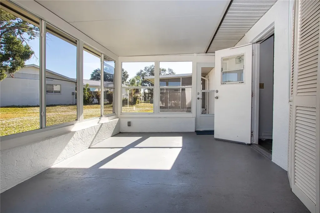 3807 Joyce Drive Bradenton FL 34208