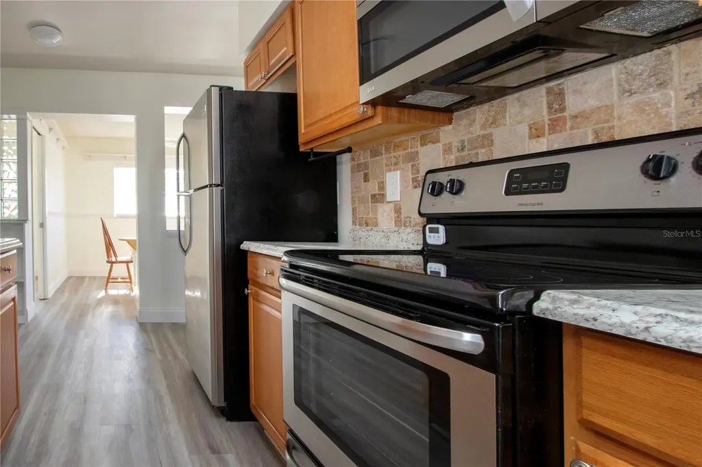 3807 Joyce Drive Bradenton FL 34208