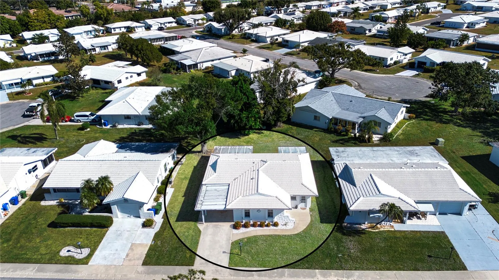 3807 Joyce Drive Bradenton FL 34208