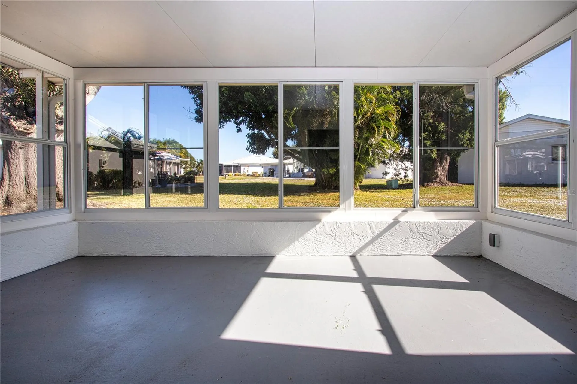 3807 Joyce Drive Bradenton FL 34208