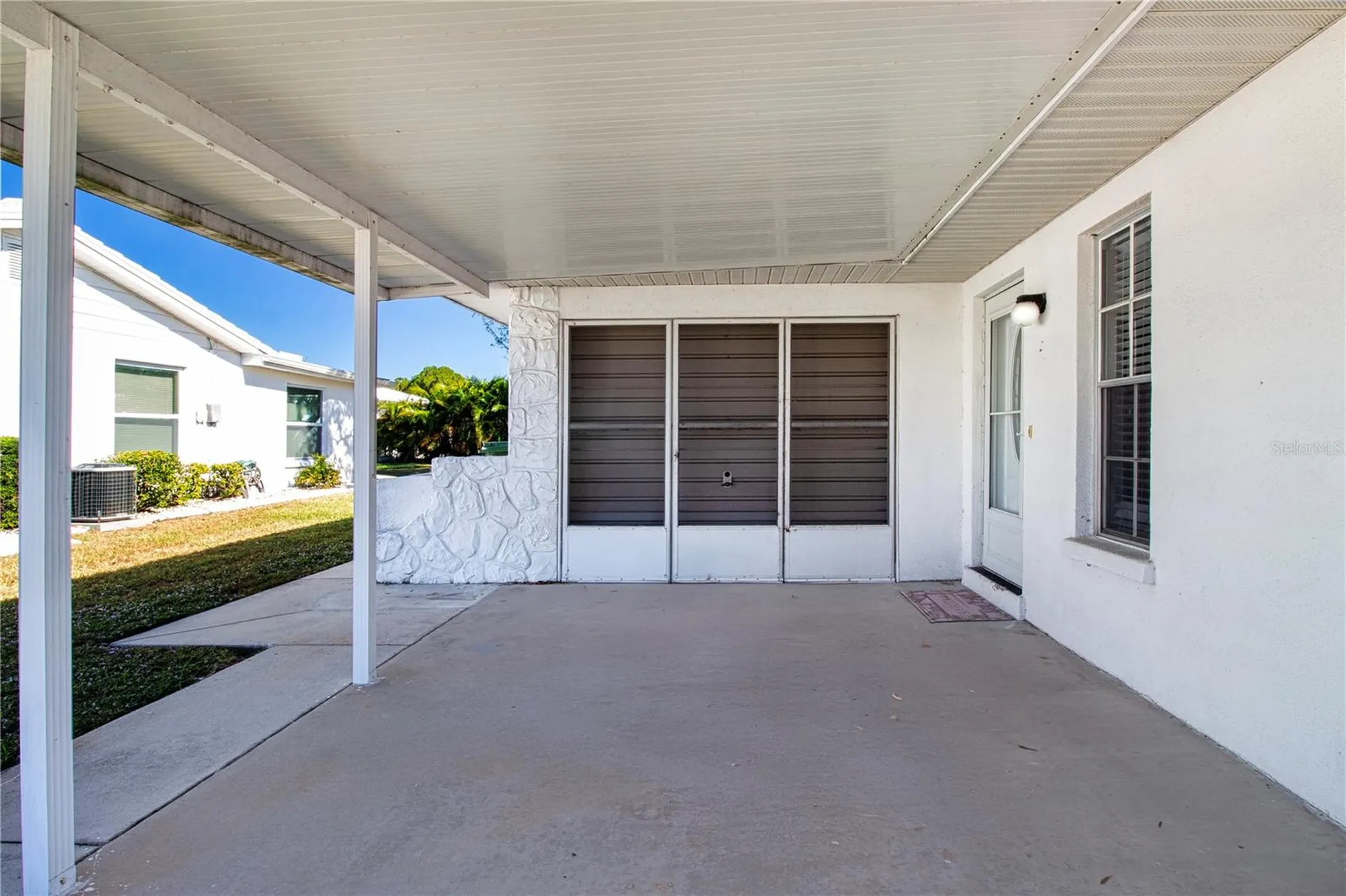 3807 Joyce Drive Bradenton FL 34208