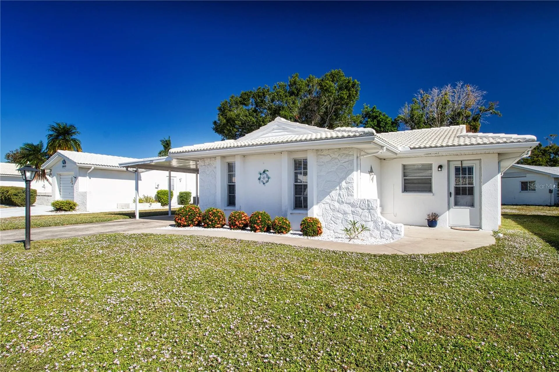 3807 Joyce Drive Bradenton FL 34208