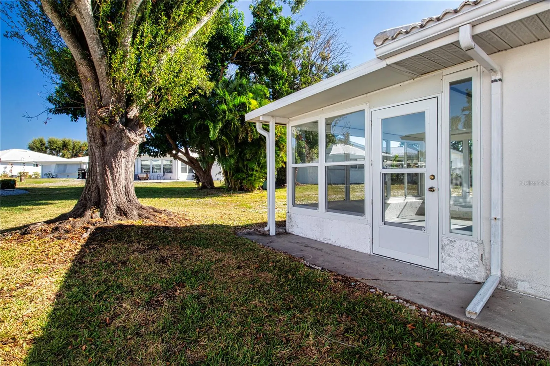 3807 Joyce Drive Bradenton FL 34208