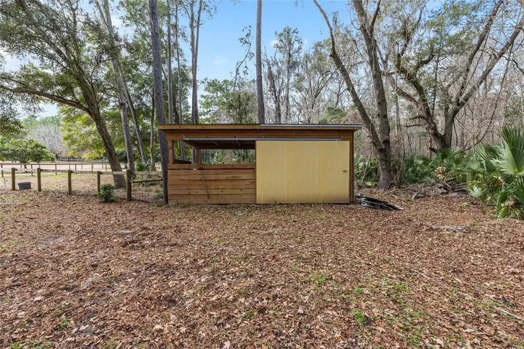 22157 NW 87th Avenue Road Micanopy FL 32667
