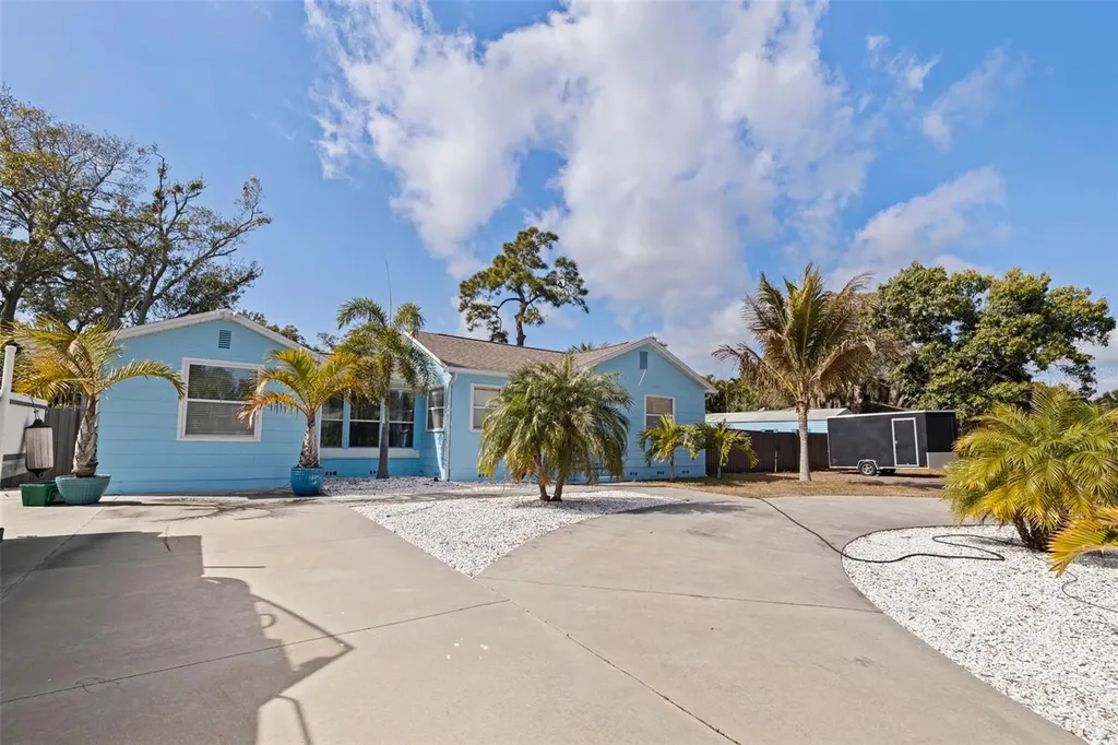 2637 46th Street S Gulfport FL 33711