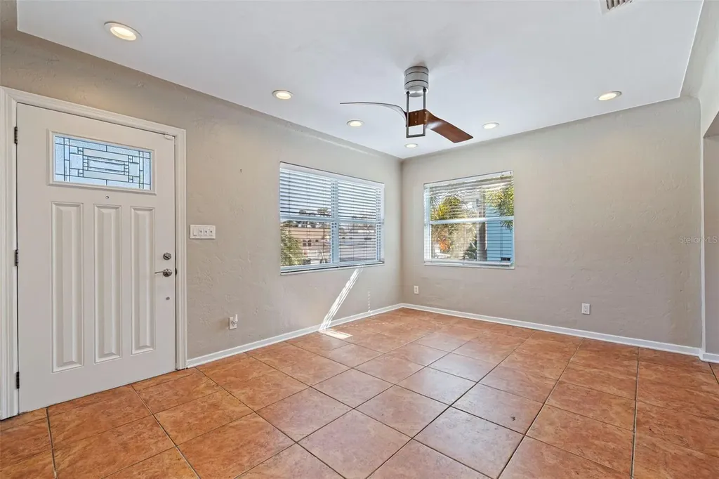 2637 46th Street S Gulfport FL 33711