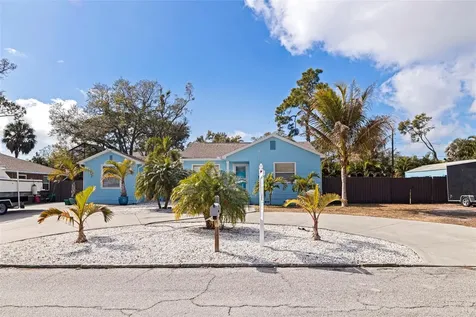 2637 46th Street S Gulfport FL 33711