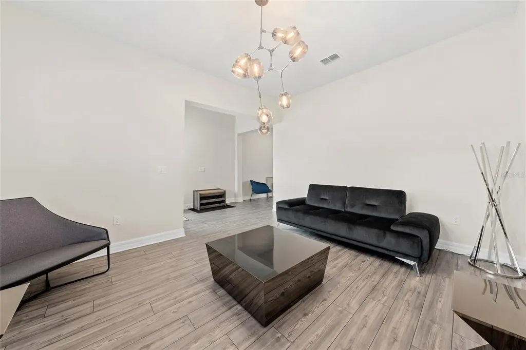 8024 Leaf Grove Circle Orlando FL 32836