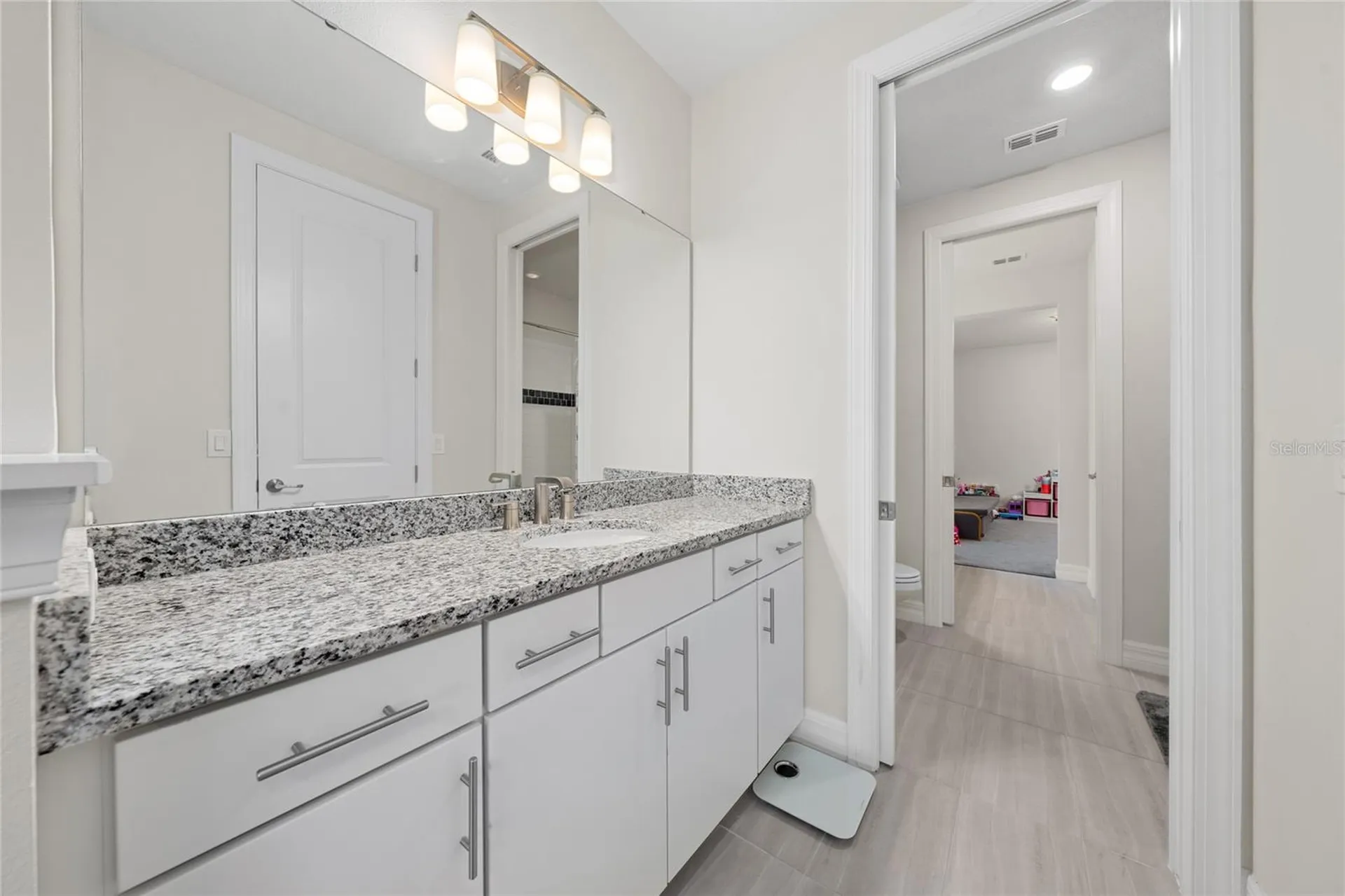 8024 Leaf Grove Circle Orlando FL 32836