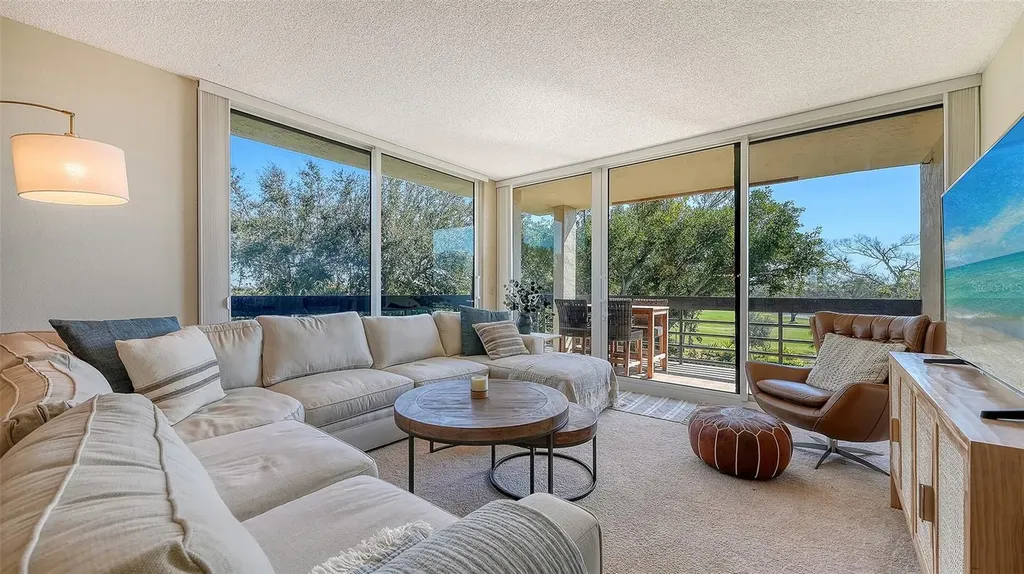 1085 Gulf Of Mexico Drive Longboat Key FL 34228
