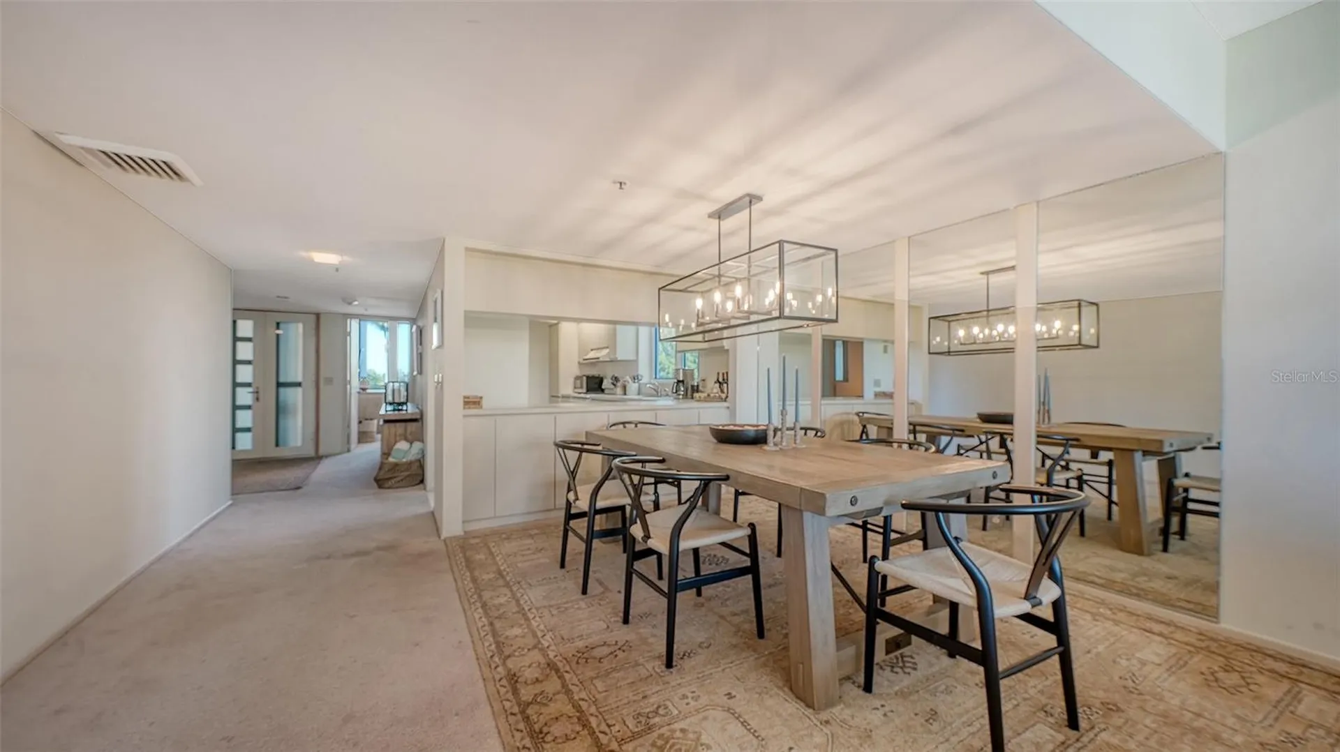 1085 Gulf Of Mexico Drive Longboat Key FL 34228