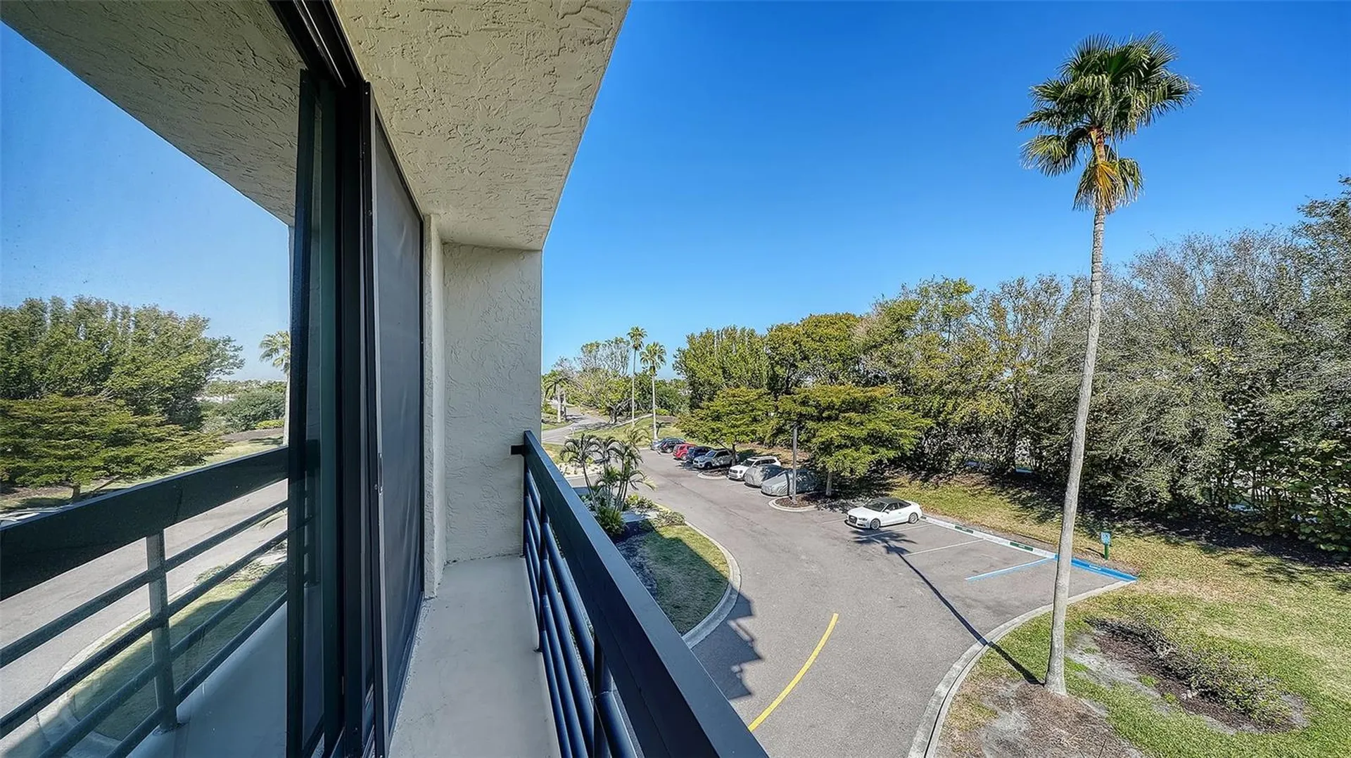 1085 Gulf Of Mexico Drive Longboat Key FL 34228