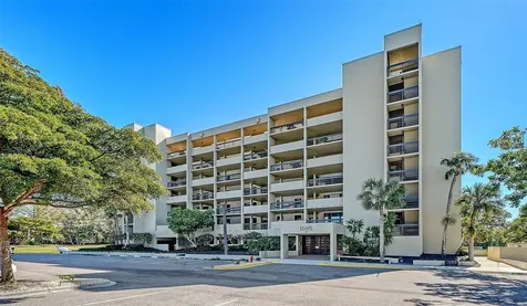 1085 Gulf Of Mexico Drive Longboat Key FL 34228