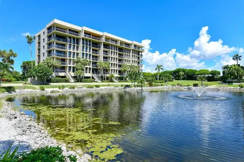 1085 Gulf Of Mexico Drive Longboat Key FL 34228