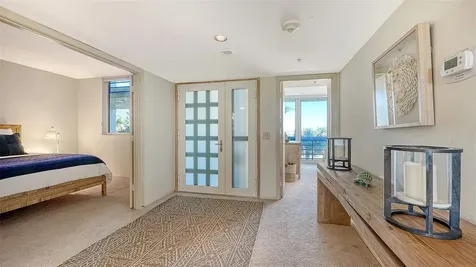 1085 Gulf Of Mexico Drive Longboat Key FL 34228