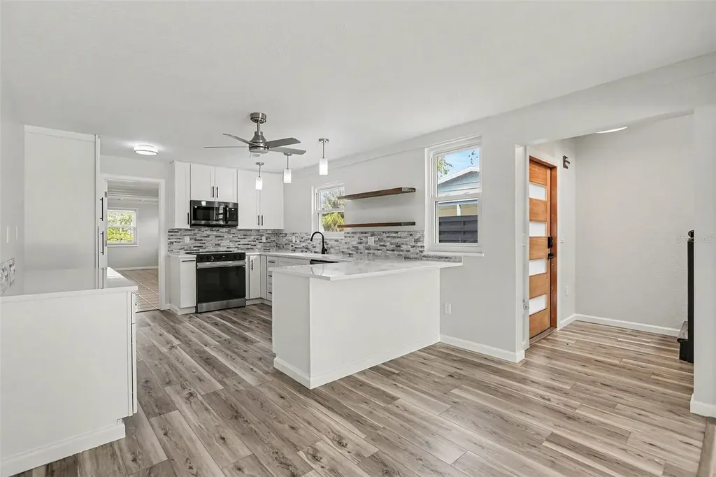 580 Russell Street Longboat Key FL 34228