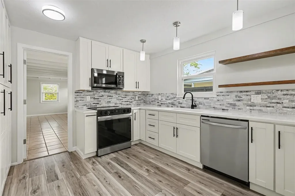 580 Russell Street Longboat Key FL 34228