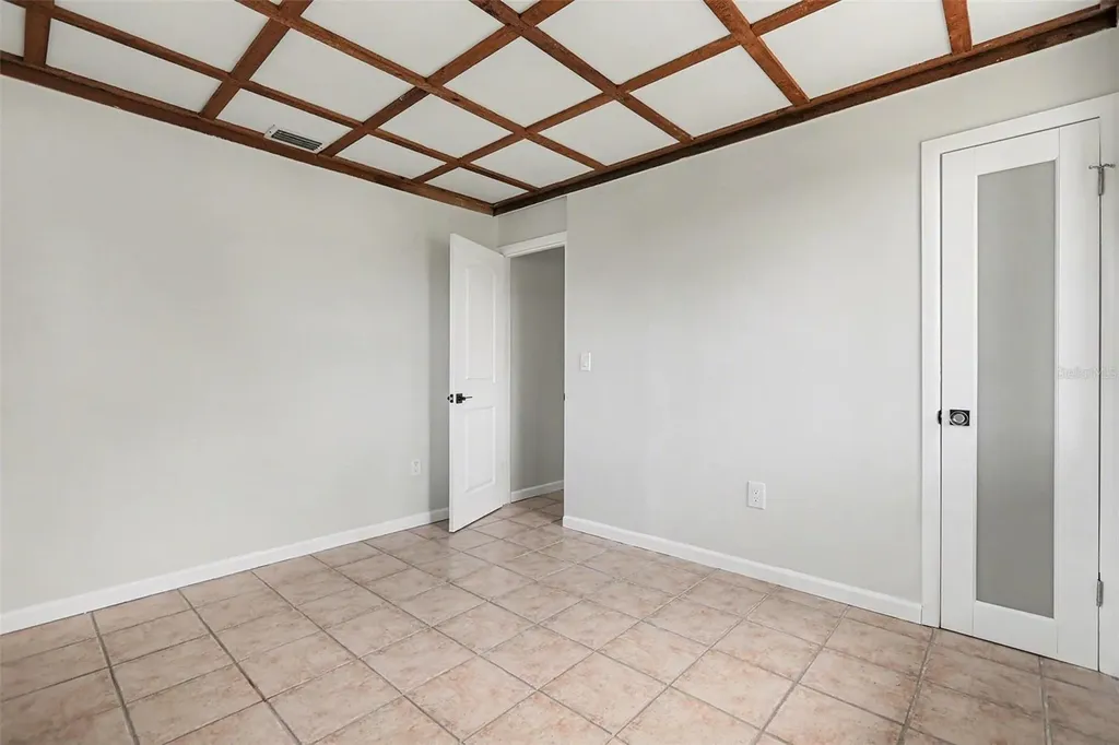580 Russell Street Longboat Key FL 34228