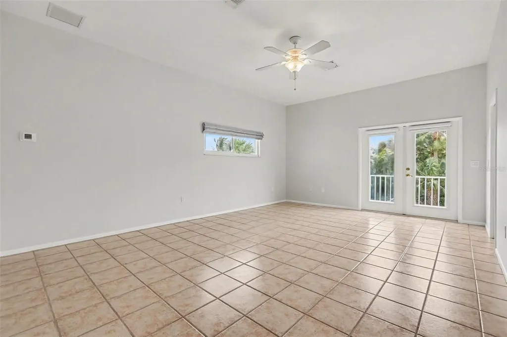 580 Russell Street Longboat Key FL 34228