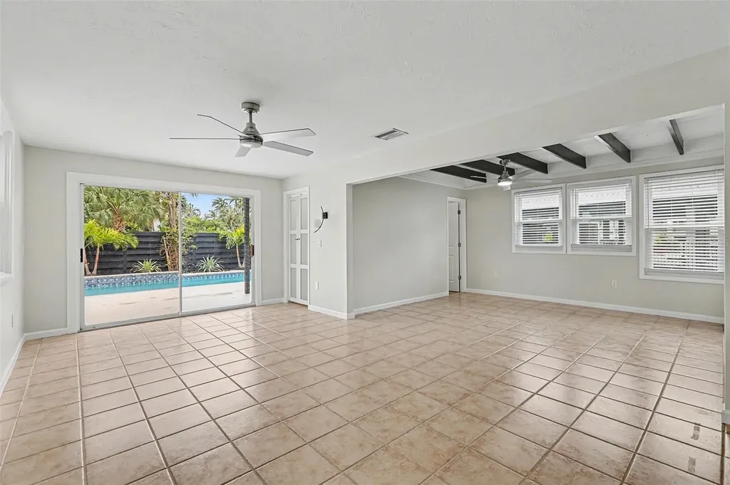 580 Russell Street Longboat Key FL 34228