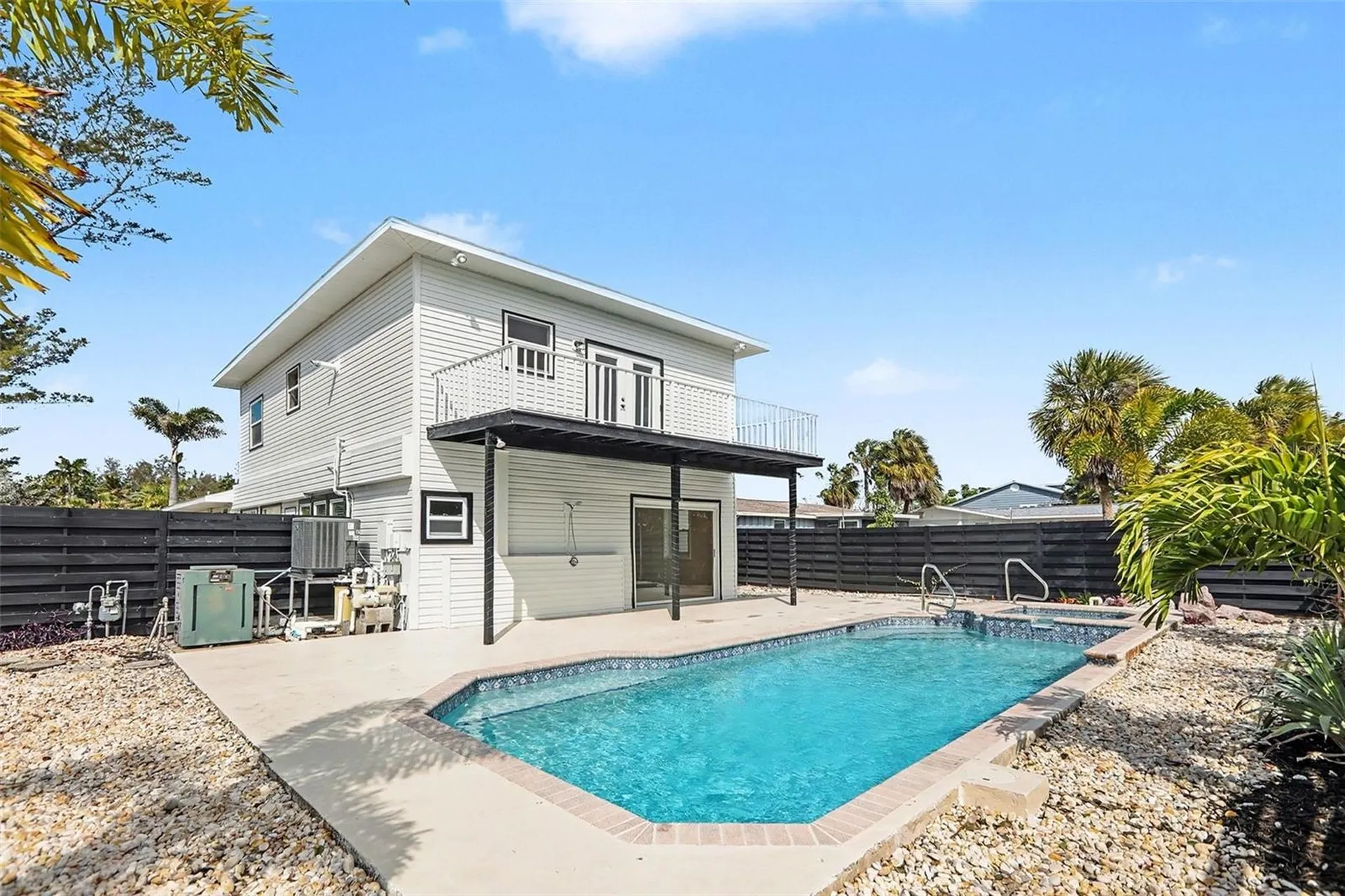 580 Russell Street Longboat Key FL 34228