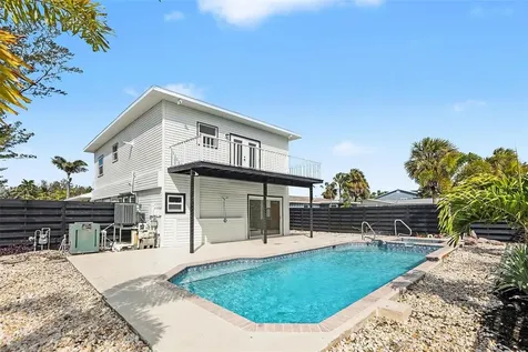 580 Russell Street Longboat Key FL 34228