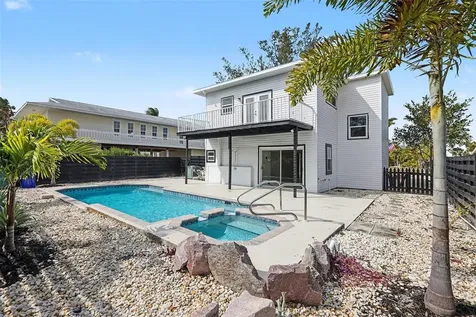 580 Russell Street Longboat Key FL 34228