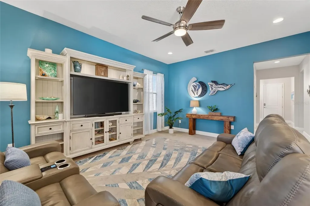 707 Winterside Drive Apollo Beach FL 33572
