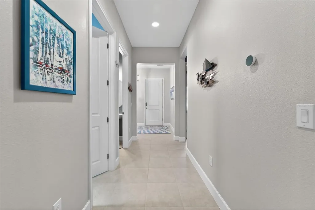 707 Winterside Drive Apollo Beach FL 33572
