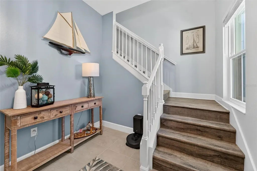 707 Winterside Drive Apollo Beach FL 33572