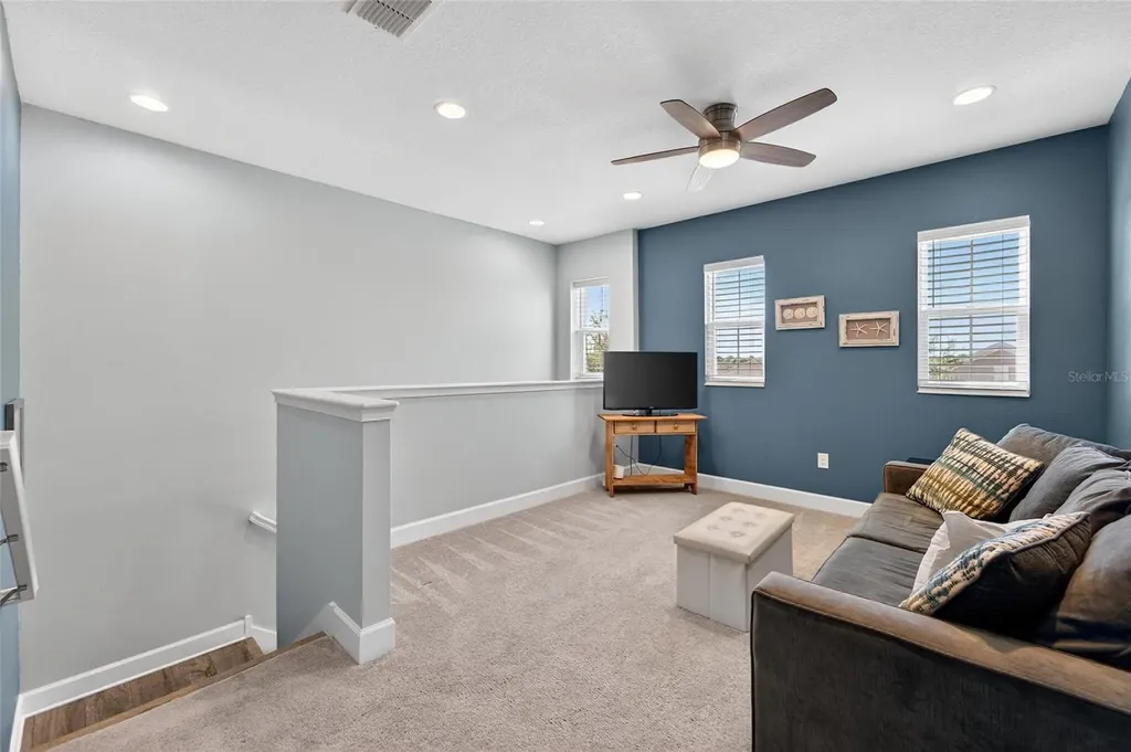 707 Winterside Drive Apollo Beach FL 33572