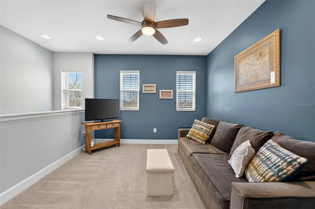 707 Winterside Drive Apollo Beach FL 33572