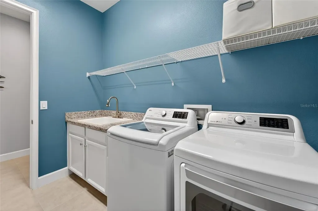 707 Winterside Drive Apollo Beach FL 33572