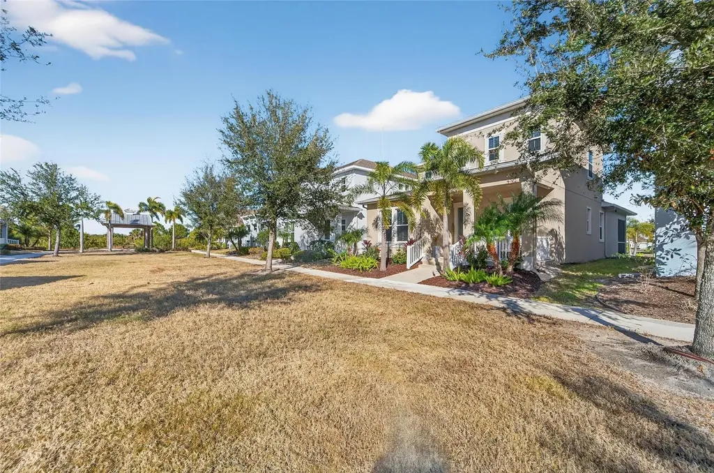 707 Winterside Drive Apollo Beach FL 33572