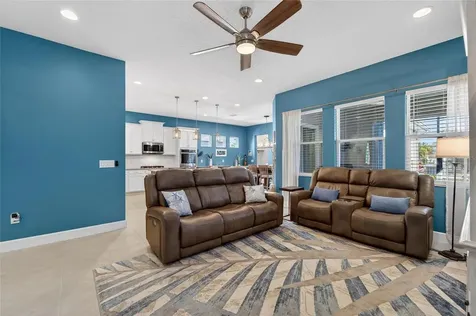 707 Winterside Drive Apollo Beach FL 33572
