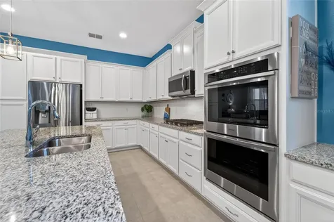 707 Winterside Drive Apollo Beach FL 33572