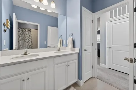 707 Winterside Drive Apollo Beach FL 33572