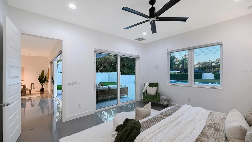 2215 Datura Street Sarasota FL 34239