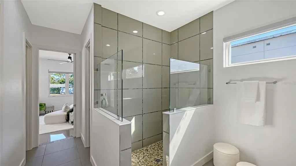 2215 Datura Street Sarasota FL 34239