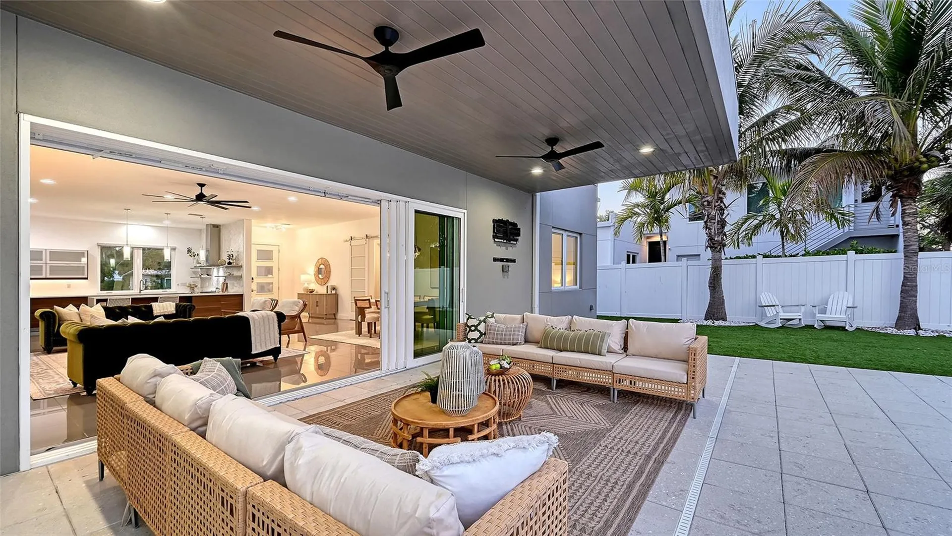 2215 Datura Street Sarasota FL 34239