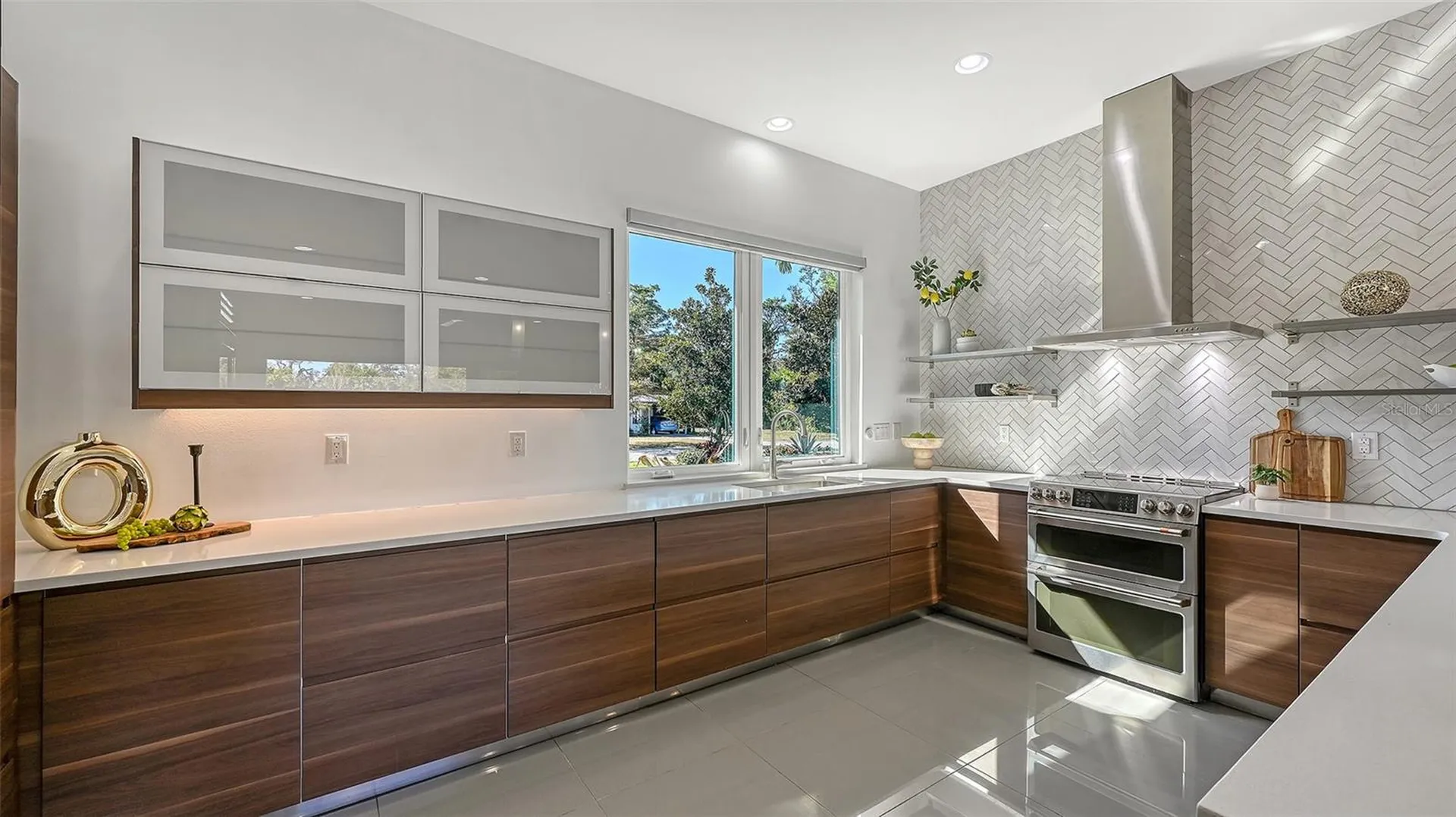 2215 Datura Street Sarasota FL 34239