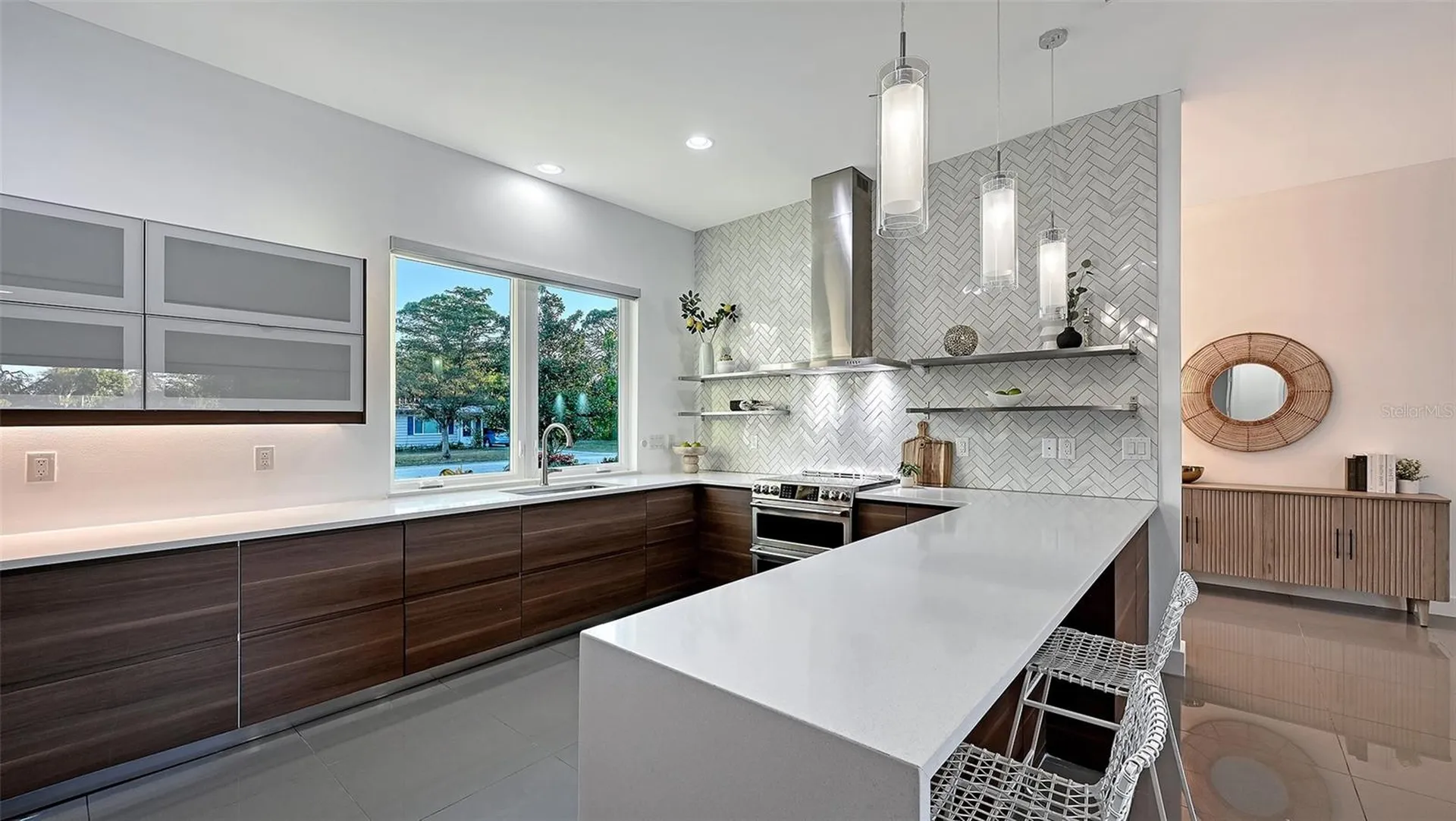 2215 Datura Street Sarasota FL 34239