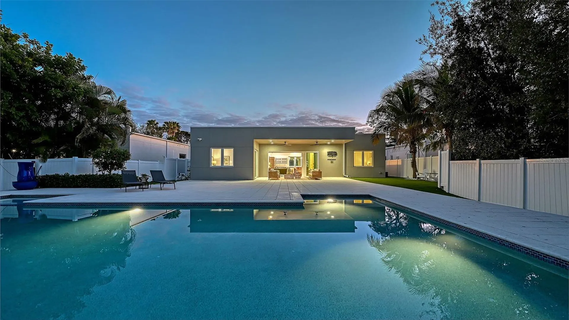 2215 Datura Street Sarasota FL 34239