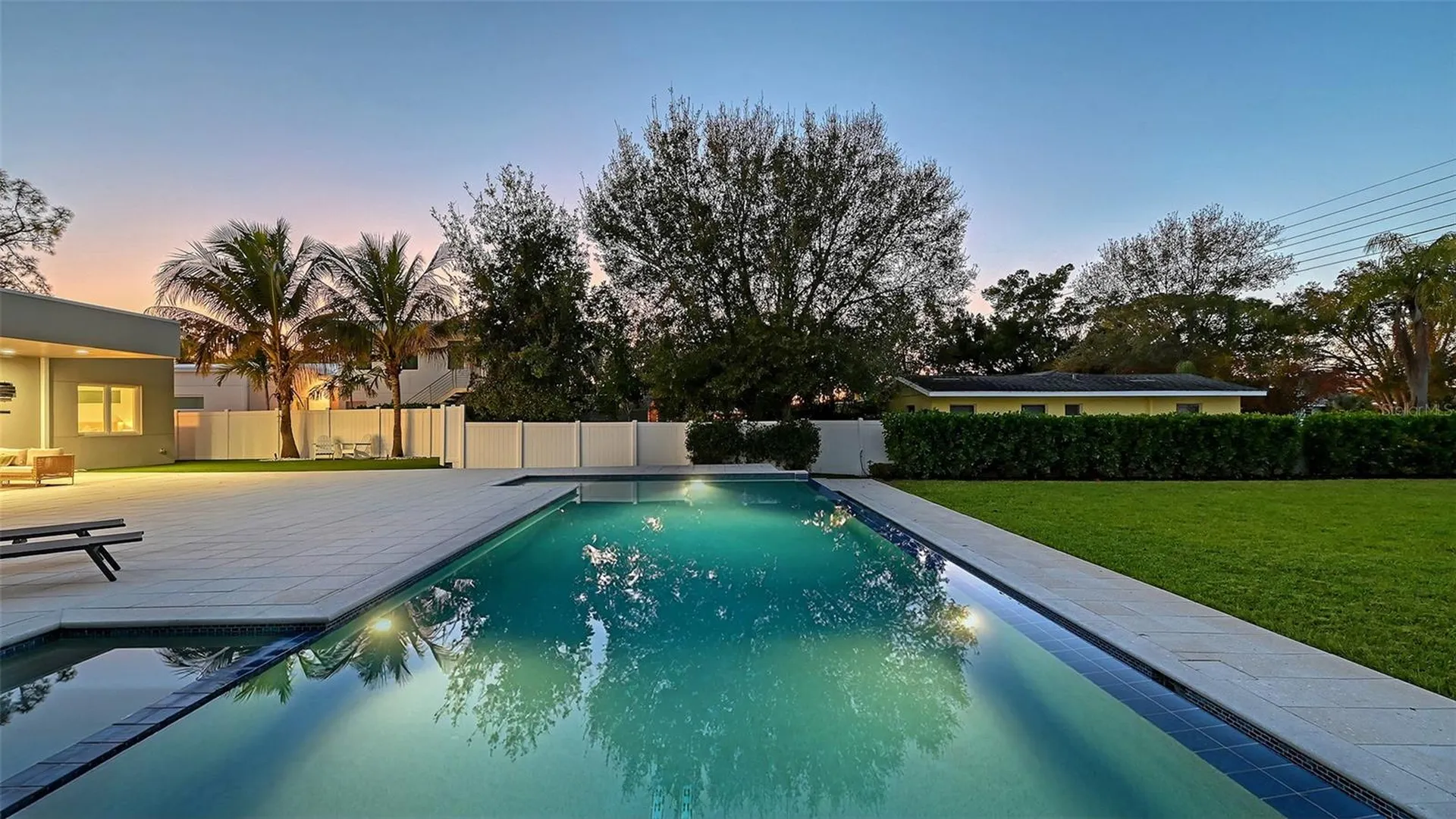2215 Datura Street Sarasota FL 34239