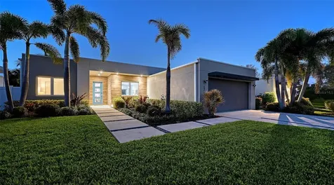 2215 Datura Street Sarasota FL 34239
