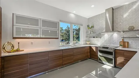 2215 Datura Street Sarasota FL 34239