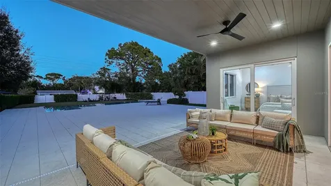 2215 Datura Street Sarasota FL 34239