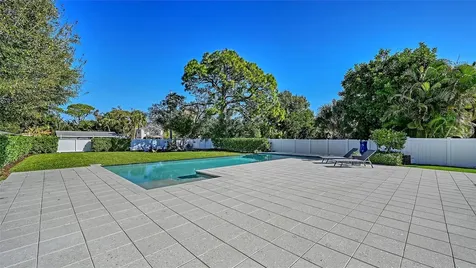 2215 Datura Street Sarasota FL 34239