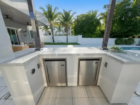2215 Datura Street Sarasota FL 34239